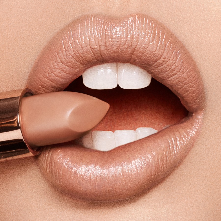 Charlotte Tilbury K.I.S.S.I.N.G Hot