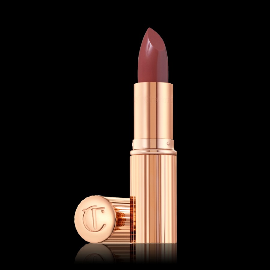 Charlotte Tilbury K.I.S.S.I.N.G Online