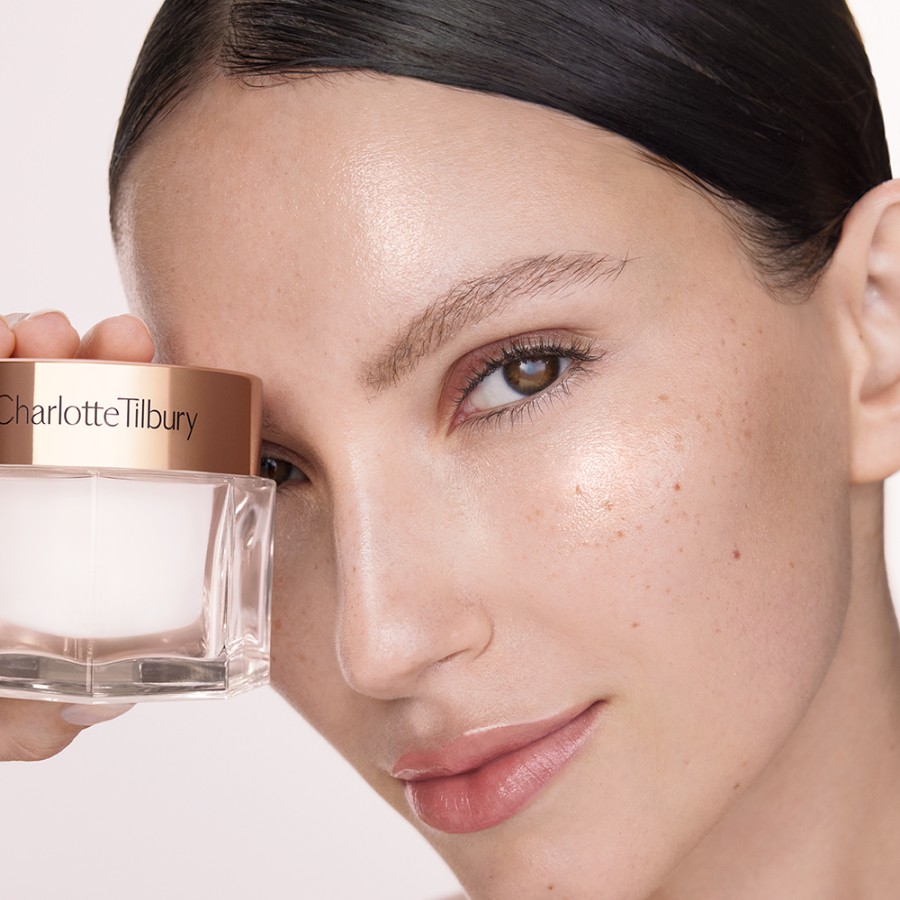 Charlotte Tilbury New! Charlotte'S Magic Cream Bauble Hot